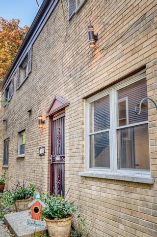 Main Photo: 2125 N Humboldt Boulevard Unit B in Chicago: CHI - Logan Square Residential for sale ()  : MLS®# 11701812