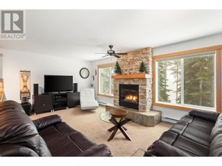 Photo 1: 40 Kettleview Road Unit# 211E in Big White: House for sale : MLS®# 10306469