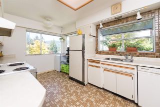 Photo 12: 4740 CEDARCREST Avenue in North Vancouver: Canyon Heights NV House for sale : MLS®# R2129725