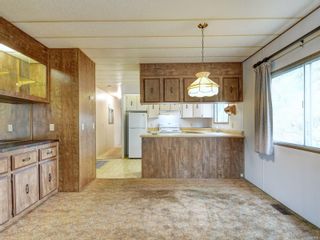 Photo 5: 9401 Lauries Lane in Sidney: Si Sidney South-West Manufactured Home for sale : MLS®# 921996