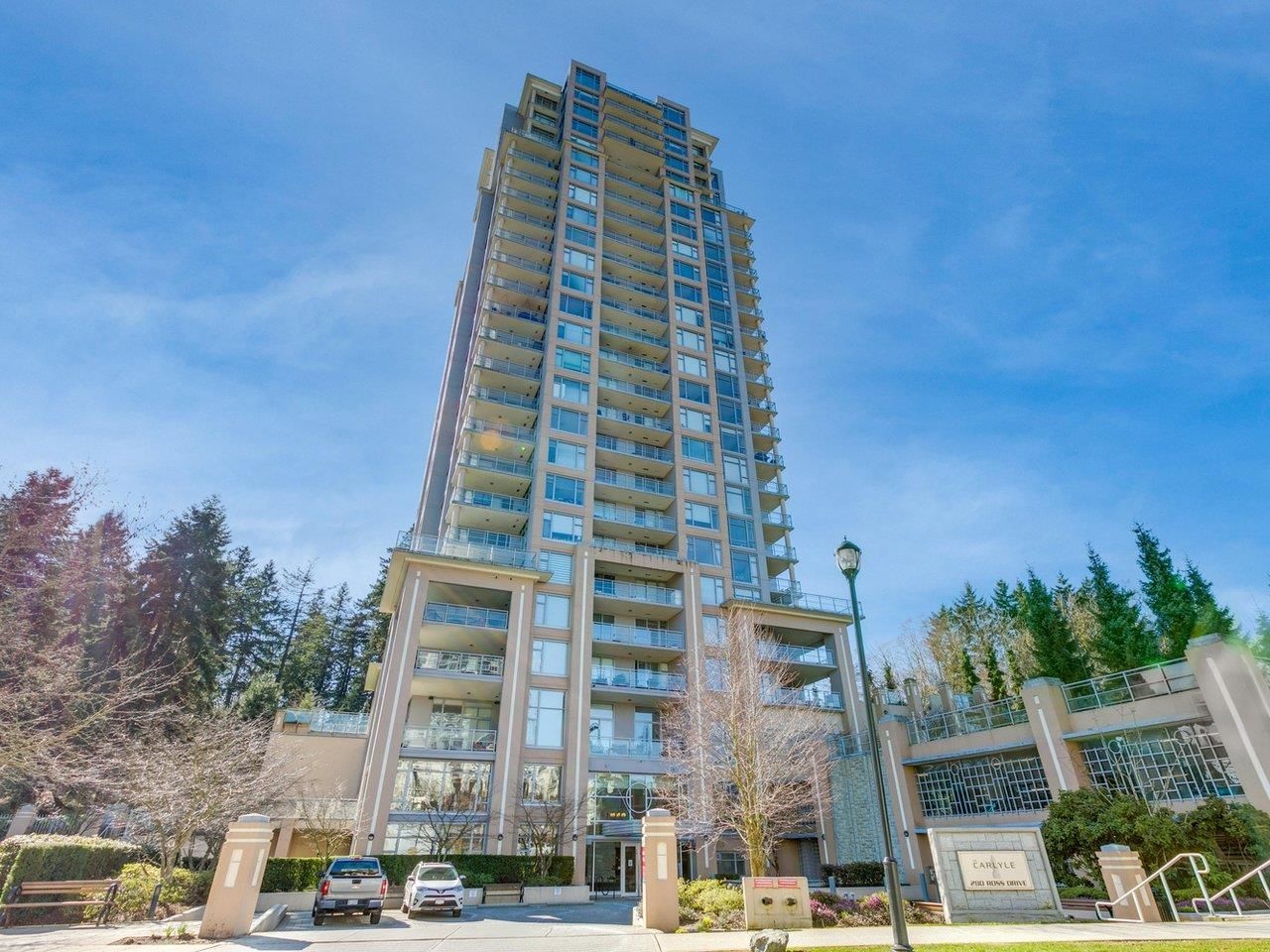 Main Photo: 2502 280 ROSS DRIVE in : Fraserview NW Condo for sale : MLS®# R2654598