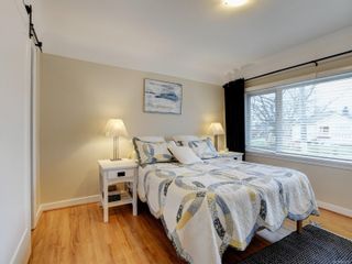 Photo 9: 2707 Forbes St in Victoria: Vi Oaklands House for sale : MLS®# 953797