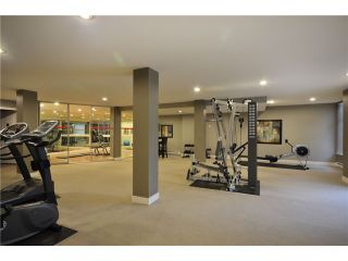 Photo 8: 207 3240 ST JOHNS Street in Port Moody: Port Moody Centre Condo for sale : MLS®# V972003