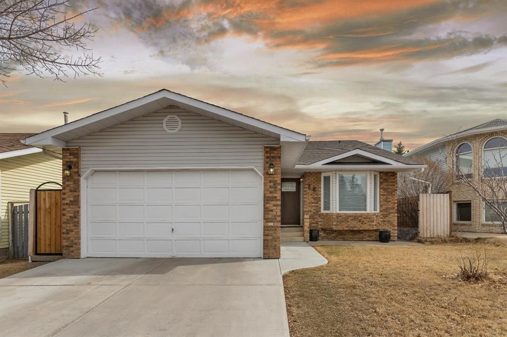 Main Photo: 28 Sandpiper Way NW in Calgary: Sandstone Valley Detached for sale : MLS®# A1201577