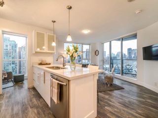 Photo 10: 2102 1199 SEYMOUR Street in Vancouver: Downtown VW Condo for sale in "BRAVA" (Vancouver West)  : MLS®# R2537110