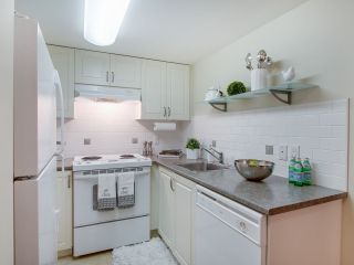 Photo 11: 718 2799 YEW Street in Vancouver: Kitsilano Condo for sale in "Tapestry At Arbutus Walk" (Vancouver West)  : MLS®# R2273299