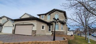 Photo 2: 211 Golden Eagle Drive in Winnipeg: Eaglemere Residential for sale (3E)  : MLS®# 202225722