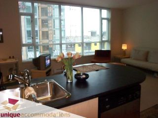 Photo 2: 403 1478 W HASTINGS Street in Vancouver: Coal Harbour Condo for sale (Vancouver West)  : MLS®# V671037