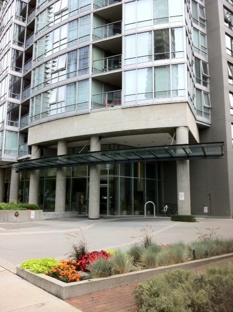 Main Photo: 1205 1438 RICHARDS Street in Vancouver: Yaletown Condo for sale in "AZURA 1" (Vancouver West)  : MLS®# R2053466