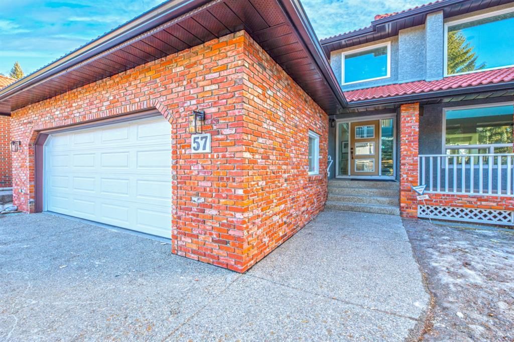 Main Photo: 57 Edgeview Road NW in Calgary: Edgemont Detached for sale : MLS®# A1180538