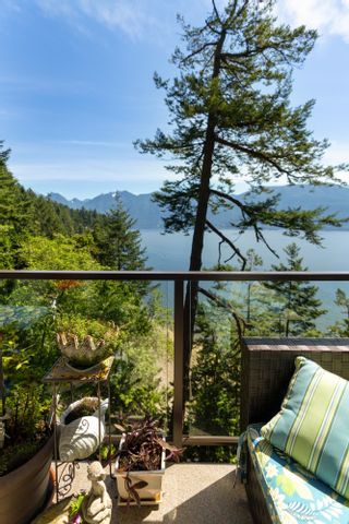 Photo 7: 1429 EAGLE CLIFF Road: Bowen Island House for sale : MLS®# R2677335