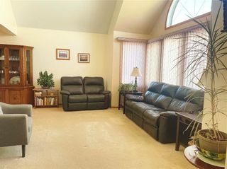 Photo 4: 6 185 Turner Street in Beausejour: Condo for sale : MLS®# 202304300
