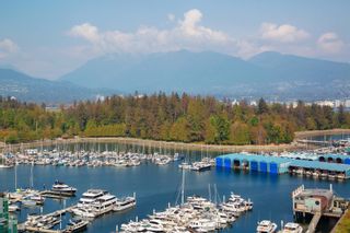 Photo 2: 1703 1680 BAYSHORE Drive in Vancouver: Coal Harbour Condo for sale in "Bayshore Gardens" (Vancouver West)  : MLS®# R2723754