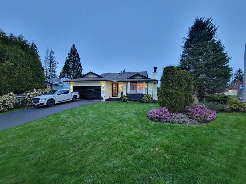 FEATURED LISTING: 9524 209B Street Langley