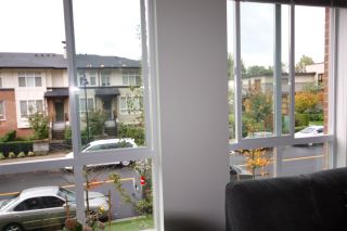 Photo 4: 204 3107 WINDSOR GATE Street in Coquitlam: New Horizons Condo for sale : MLS®# R2007853