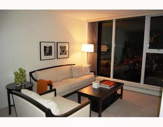 Photo 2: 3605 1009 EXPO Boulevard in Vancouver: Downtown VW Condo for sale in "LANDMARK 33" (Vancouver West)  : MLS®# V684446