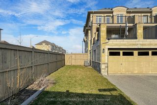 Photo 5: 60 Grand Trunk Avenue in Vaughan: Patterson House (3-Storey) for sale : MLS®# N8221578