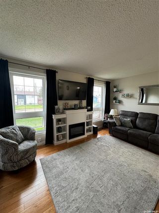 Photo 3: 2332 Hamelin Street in North Battleford: Fairview Heights Residential for sale : MLS®# SK968124