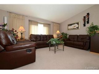 Photo 5: 160 MEADOW ROAD: White City Single Family Dwelling for sale (Regina NE)  : MLS®# 476169
