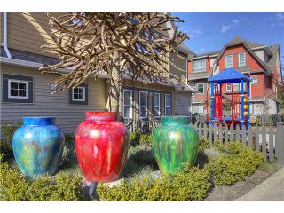Photo 10: 16 9751 FERNDALE Road in Richmond: McLennan North Townhouse for sale in "MIORA" : MLS®# V886217