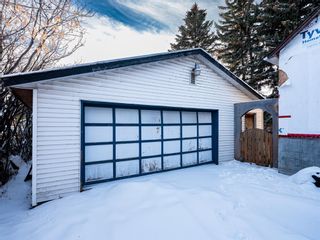 Photo 17: 2521 Dogwood Crescent SE in Calgary: Southview Detached for sale : MLS®# A2015058