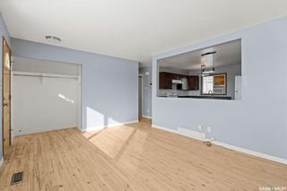 Photo 5: 706 Gray Avenue in Saskatoon: Forest Grove Residential for sale : MLS®# SK919875
