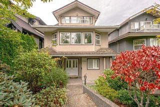Photo 2: 3721 W 11TH Avenue in Vancouver: Point Grey House for sale (Vancouver West)  : MLS®# R2780484