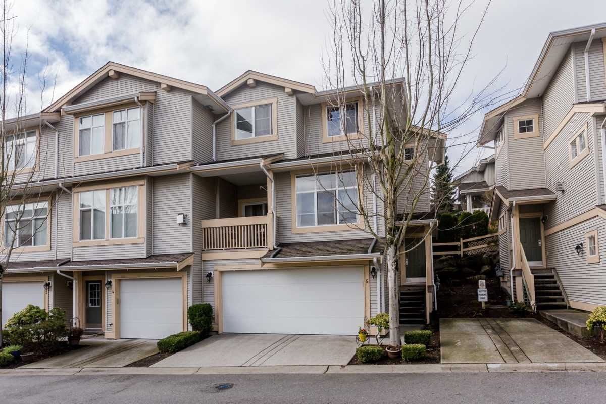 Main Photo: 5 14959 58 Avenue in Surrey: Sullivan Station Townhouse for sale in "Skylands" : MLS®# R2037215