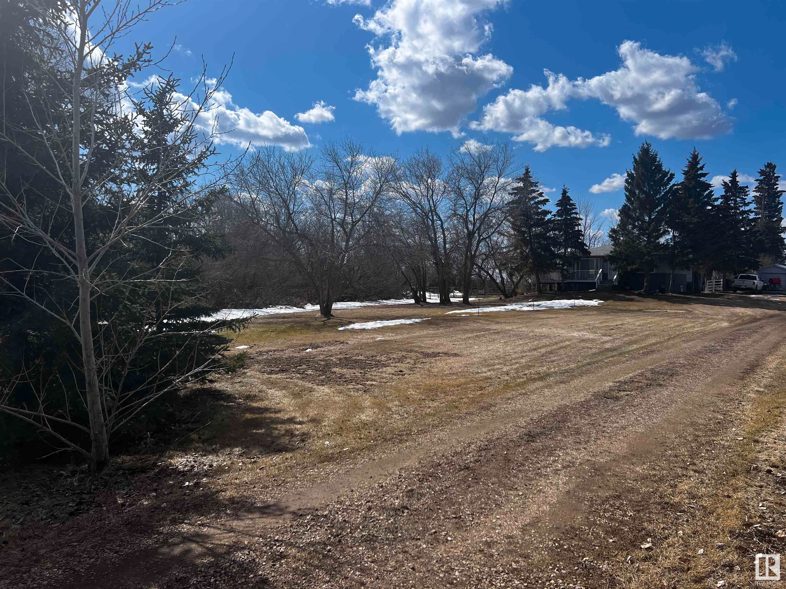 Main Photo: 553010 Range Road 153: Rural Two Hills County House for sale : MLS®# E4332061