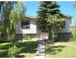 Photo 1: 131 FALLSWATER Road NE in CALGARY: Falconridge Residential Detached Single Family for sale (Calgary)  : MLS®# C3346178