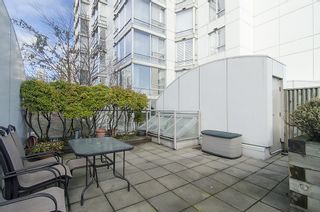 Photo 25: 1207 Marinaside Cresent in The Peninsula: Yaletown Home for sale () 
