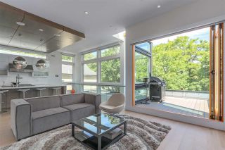 Photo 2: 782 W 22ND AVENUE in Vancouver: Cambie House for sale (Vancouver West)  : MLS®# R2461365