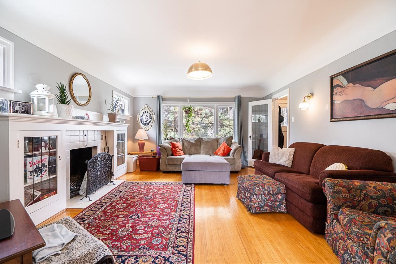 Main Photo: 2496 TRINITY Street in Vancouver: Hastings Sunrise House for sale (Vancouver East)  : MLS®# R2759326