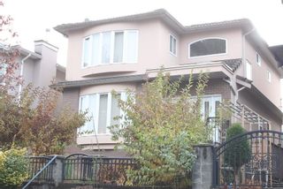 Photo 1: 3072 E 20TH Avenue in Vancouver: Renfrew Heights House for sale (Vancouver East)  : MLS®# R2740268
