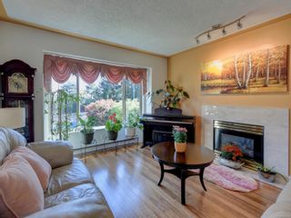 Photo 2: 2416 Mountain Heights Dr in Sooke: Sk Broomhill House for sale : MLS®# 920955