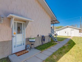 Photo 1: 6131 BEAVER DAM Way NE in Calgary: Thorncliffe House for sale : MLS®# C4184373