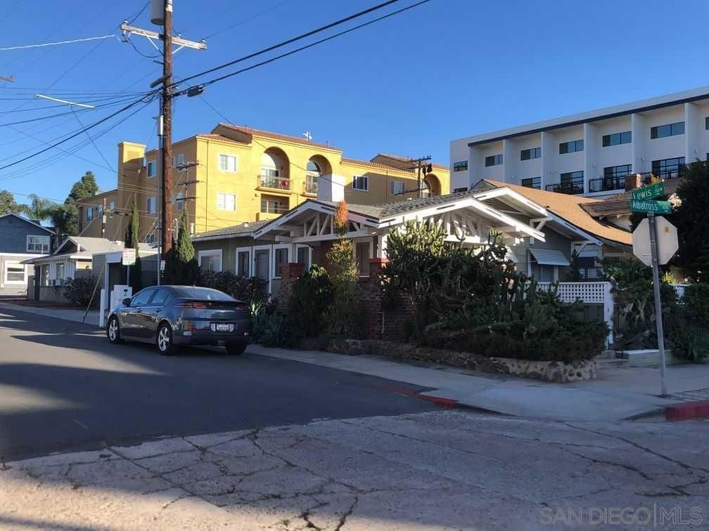 Main Photo: Property for sale: 4095 Albatross Street in San Diego