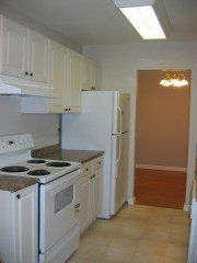 Photo 4: 104 - 3411 SPRINGFIELD Drive in Richmond: Steveston North Home for sale ()  : MLS®# V586191