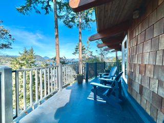 Photo 9: 395 SKYLINE Drive in Gibsons: Gibsons & Area House for sale in "The Bay Gibsons Bluff" (Sunshine Coast)  : MLS®# R2863040