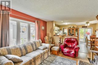Photo 4: 7 GARDEN AVENUE in Perth: House for sale : MLS®# 1375117