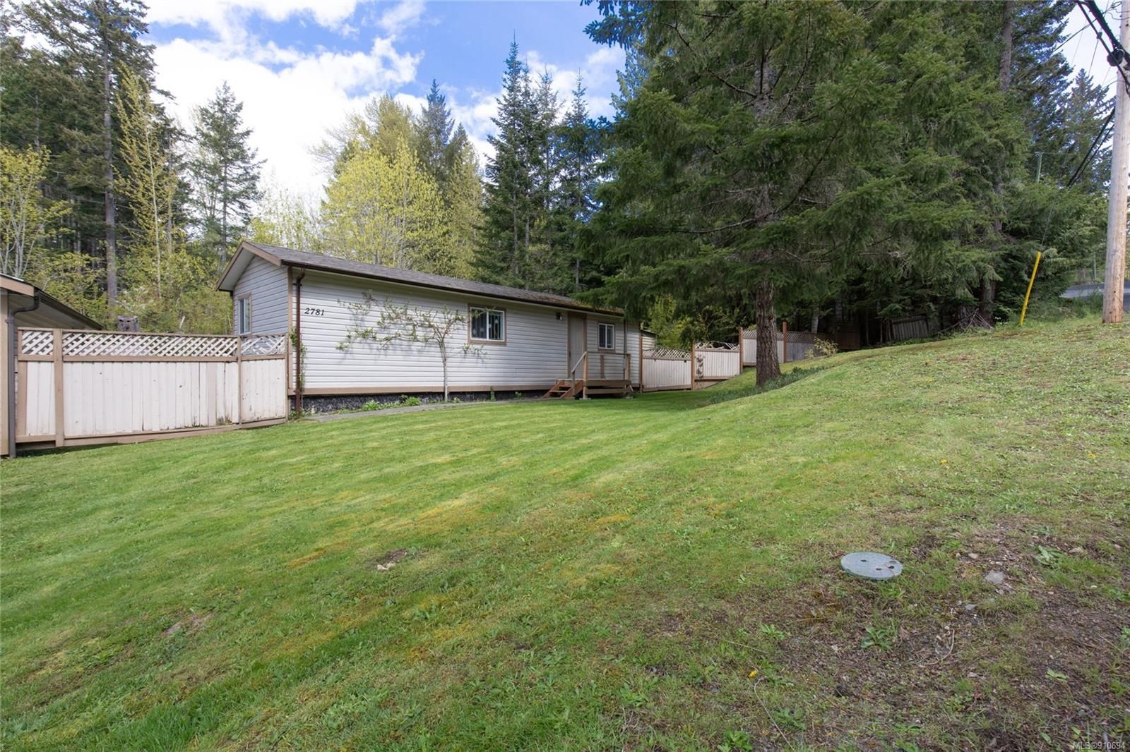 Main Photo: 2781 Extension Rd in Nanaimo: Na Extension House for sale : MLS®# 910694