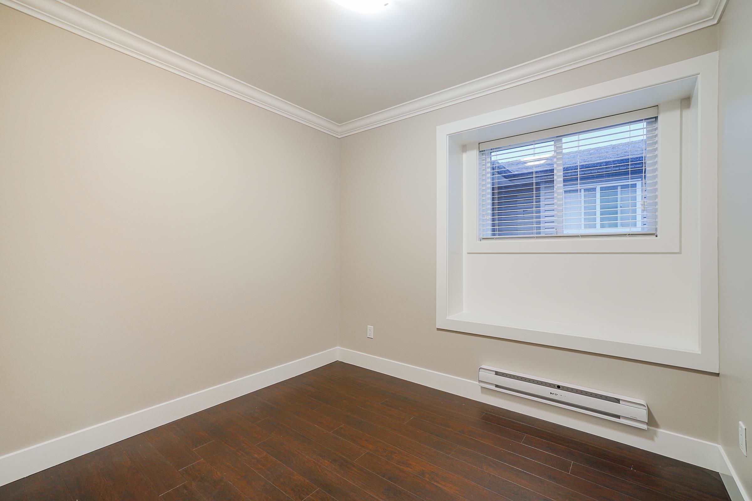 Photo 17: Photos: 1 4683 CANADA Way in Burnaby: Central BN 1/2 Duplex for sale (Burnaby North)  : MLS®# R2636881