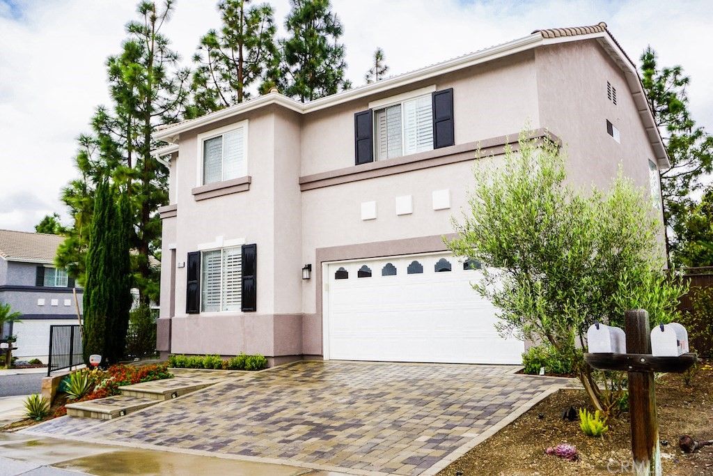 Main Photo: 11 Dynasty Court in Irvine: Residential Lease for sale (WI - West Irvine)  : MLS®# DW21074547