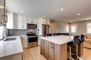 Photo 11: 9944 Warren Road SE in Calgary: Willow Park Detached for sale : MLS®# A2127534