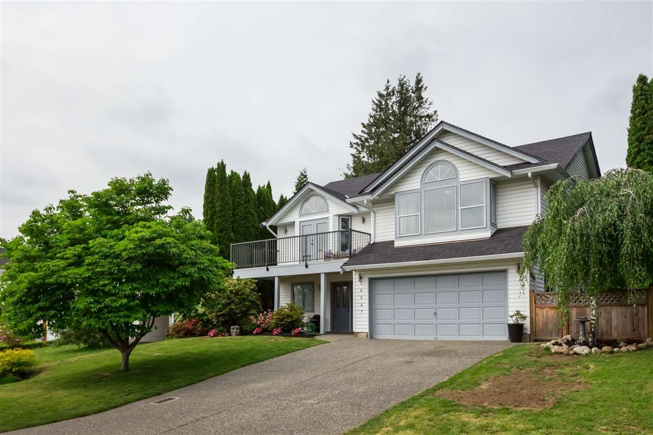Main Photo: 34647 BALDWIN Road in Abbotsford: Abbotsford East House for sale : MLS®# R2375432