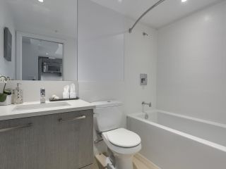 Photo 15: 803 955 E HASTINGS STREET in Vancouver: Hastings Condo for sale (Vancouver East)  : MLS®# R2317491