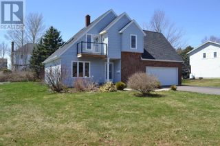 Photo 2: 15 Lewis Crescent in Charlottetown: House for sale : MLS®# 202304025