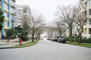 Photo 19: 101 1396 BURNABY Street in Vancouver: West End VW Condo for sale in "THE BRAMBLEBERRY" (Vancouver West)  : MLS®# R2340187