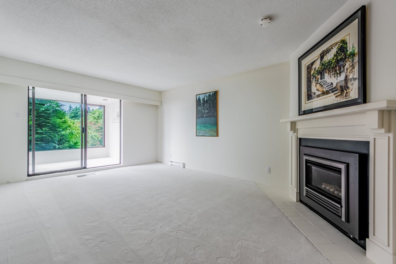 Photo 16: Photos: 30 2236 FOLKESTONE Way in West Vancouver: Panorama Village Condo for sale in "Panorama Gardens" : MLS®# R2473472