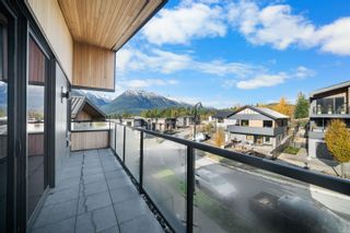 Photo 3: 2926 SNOWBERRY Place in Squamish: University Highlands House for sale in "UNIVERSITY HEIGHTS" : MLS®# R2835046
